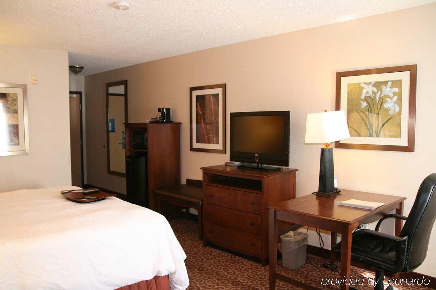 Hampton Inn Manhattan Room photo